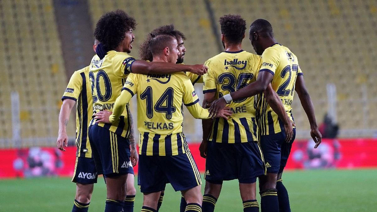 10 kişilik Fenerbahçe, Karacabey Belediyespor’u eledi