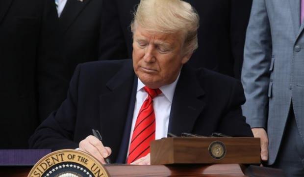 ABD Kongresi onayladı Trump ‘rezalet’ demesine rağmen imzaladı
