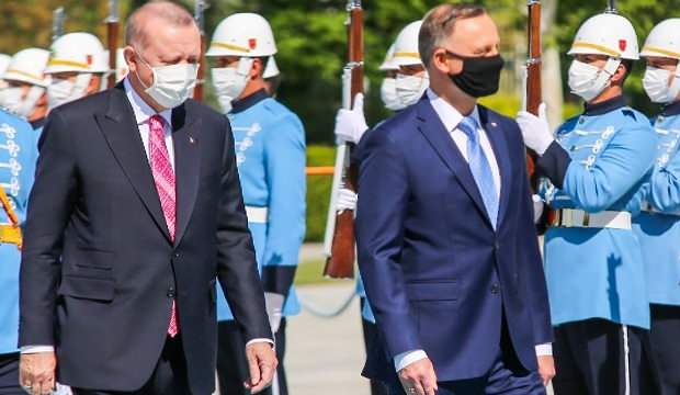Erdoğan karşıladı: Türk SİHA’ları için Türkiye’ye geldi