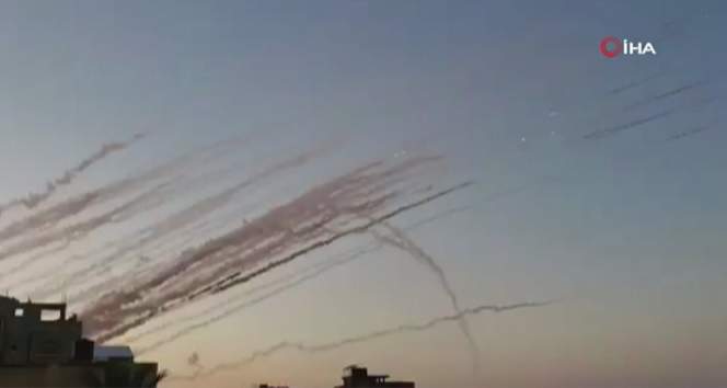 İsrail medyası: Suriye’den İsrail’e en az 6 roket atıldı!