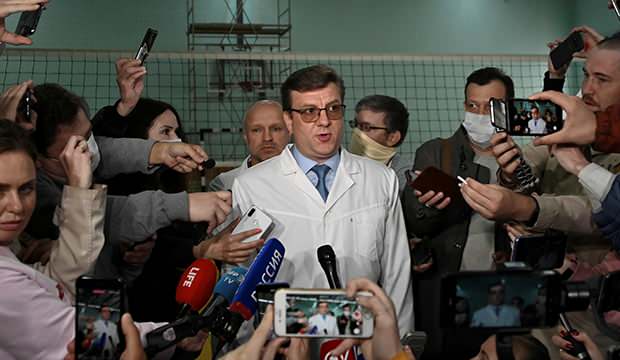 RUS MUHALİF LİDER NAVALNY’İ TEDAVİ EDEN DOKTOR ORMANDA KAYBOLDU