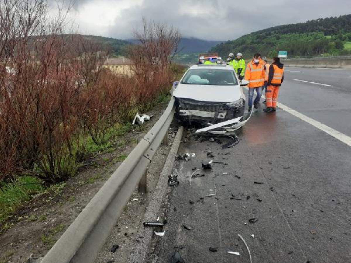 Son dakika… MHP milletvekilleri Kalyoncu ve Karadağ kazada yaralandı