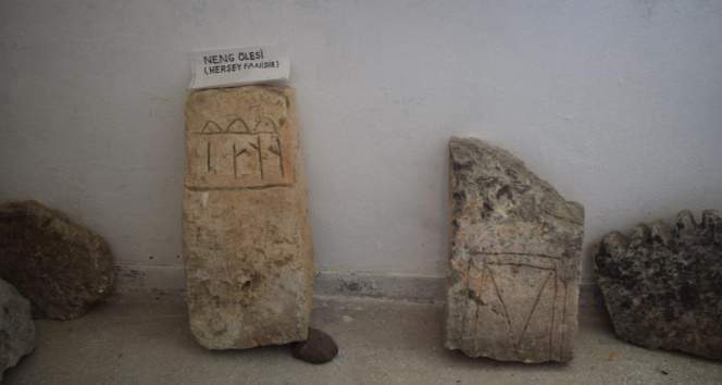 Arapgir halkı, tarihi mezar taşlarına gözü gibi bakıyor