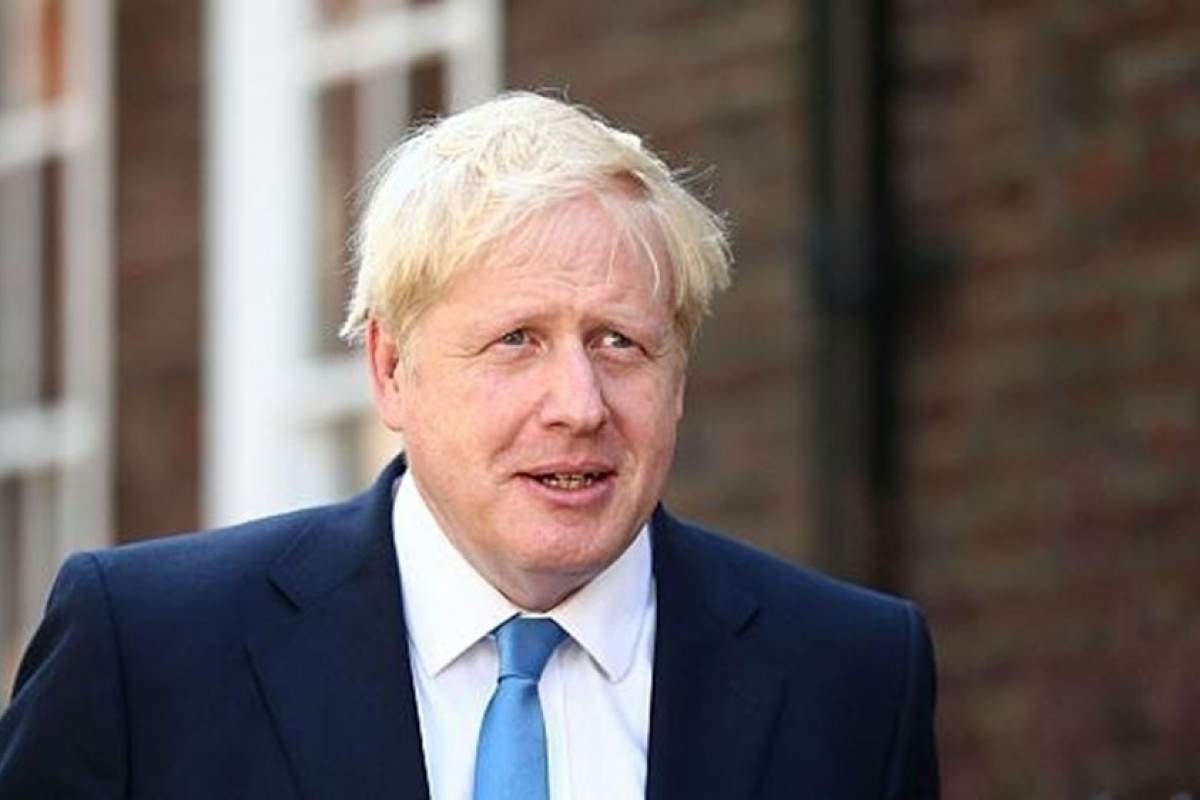 İngiltere Başbakanı Johnson: ‘İki doz aşı olanlar için seyahat kuralları gevşetilebilir’