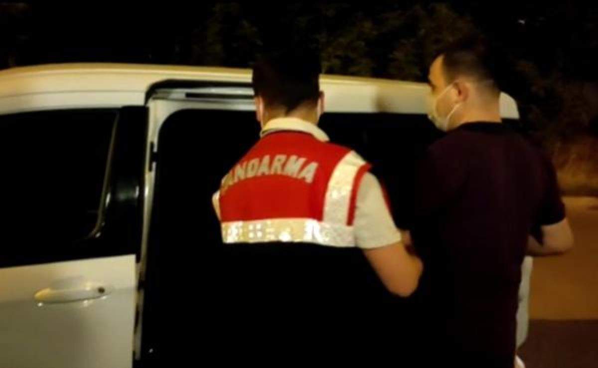 İzmir merkezli soruşturmada 17 FETÖ şüphelisi tutuklandı, 6 itirafçı serbest