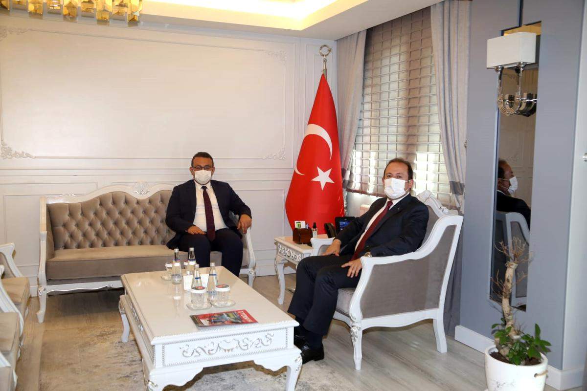 Ödemiş Ağır Ceza Mahkemesi Başkanlığına Atanan Mehmet Akif Turan Akman, Vali Ali Hamza Pehlivan a Veda Ziyaretinde Bulundu