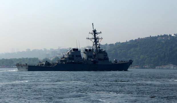USS Laboon İstanbul Boğazı’ndan geçti