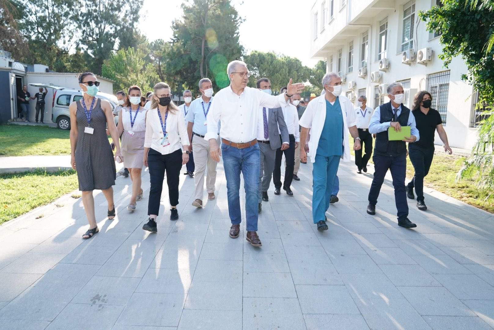 Rektör Budak, öğrencilere kavuşacak olmanın heyecanını yaşıyor