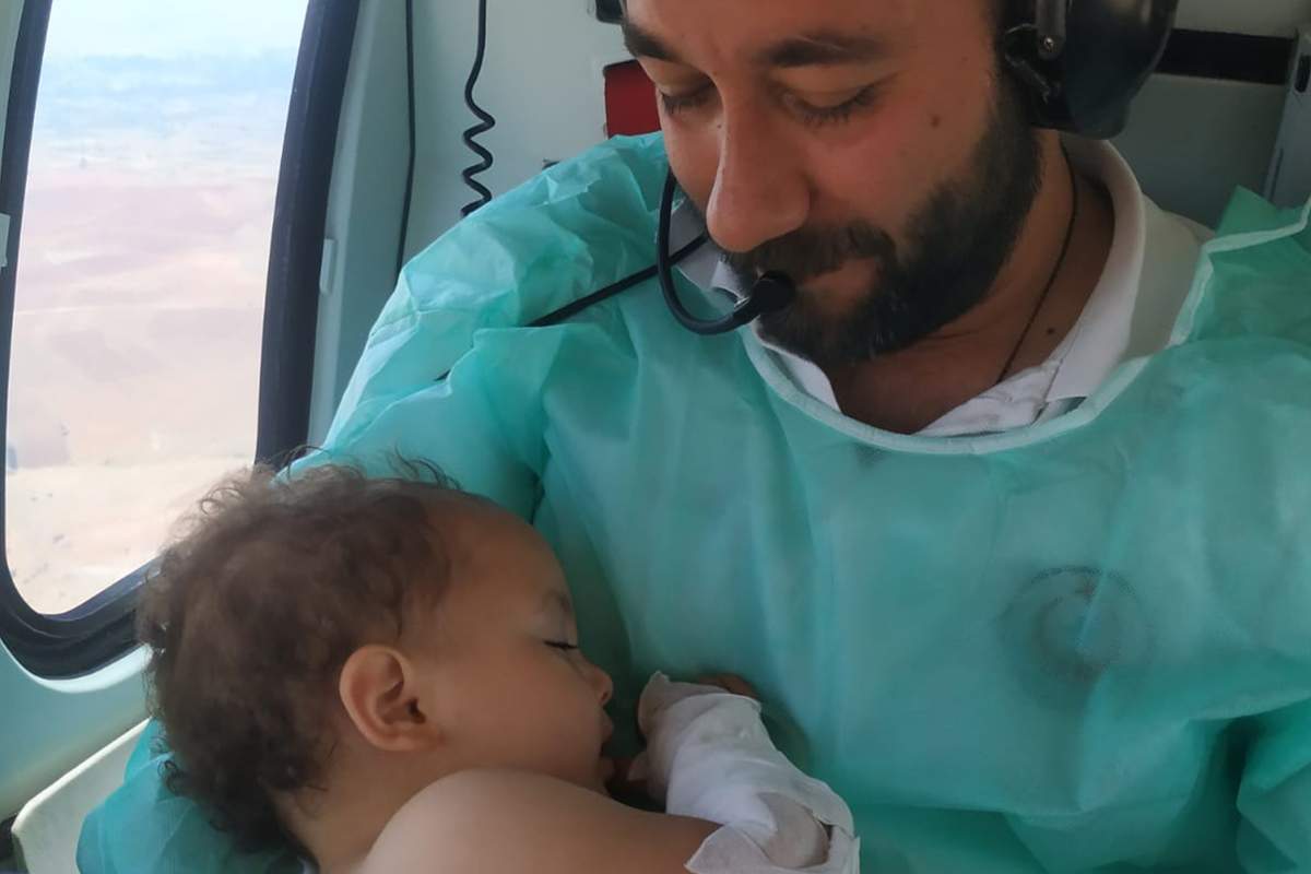 Ambulans helikopterde görevli ATT, Türkiye’nin ikinci defa içini ısıttı