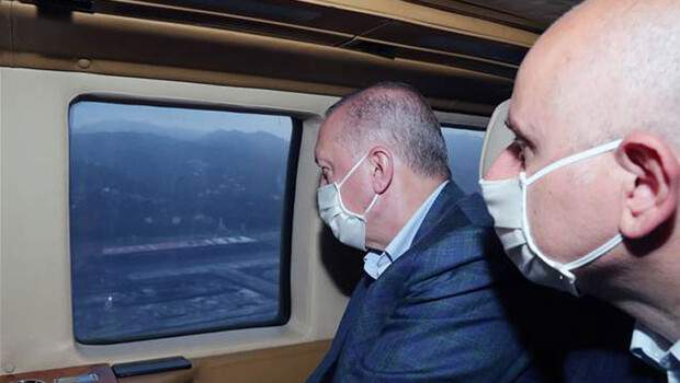Cumhurbaşkanı Erdoğan, Rize-Artvin Havalimanını havadan inceledi
