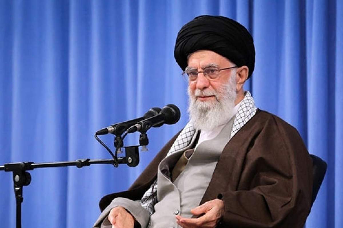 İran Dini Lideri Hamaney, su krizini protesto edenleri savundu
