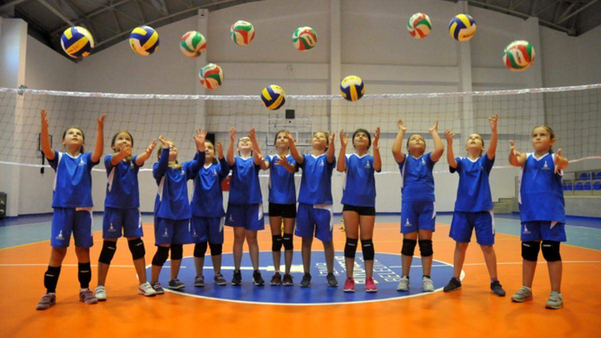 İzmir Büyükşehir Belediyesi Spor Okulları Yeniden Açılıyor