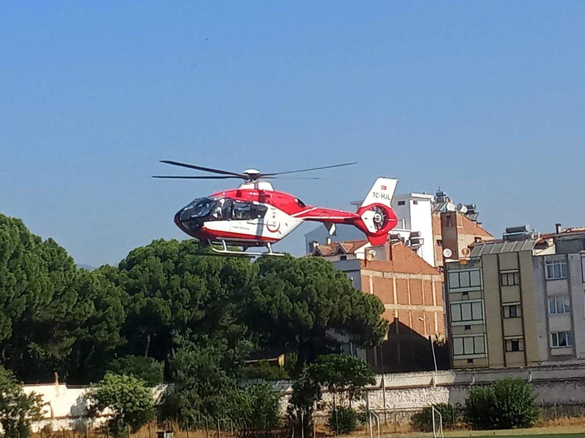 İzmir de ambulans helikopter yeni doğan bebek için havalandı