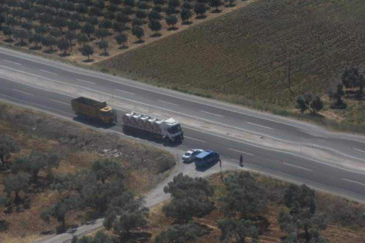 İzmir in 3 ilçesinde jandarmadan helikopter destekli trafik denetimi