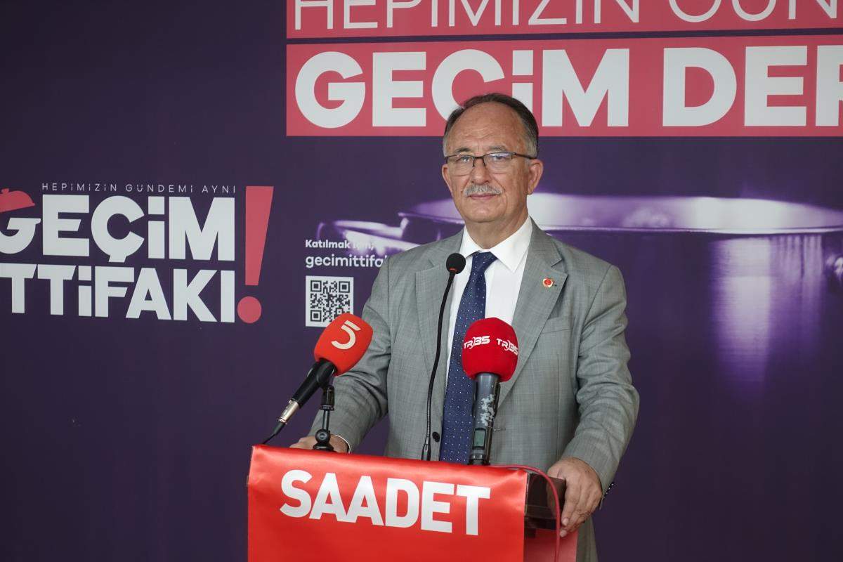 Saadet Partisi Genel Başkan Yardımcısı Kılıç, İzmir de basın toplantısı düzenledi