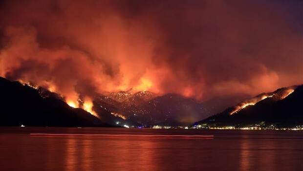 Son dakika: Marmaris’teki orman yangın! Bir kişi hayatını kaybetti, bölgeden dehşet verici kareler geliyor…