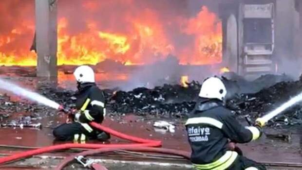 Son dakika… Tekirdağ’da geri dönüşüm fabrikasında yangın