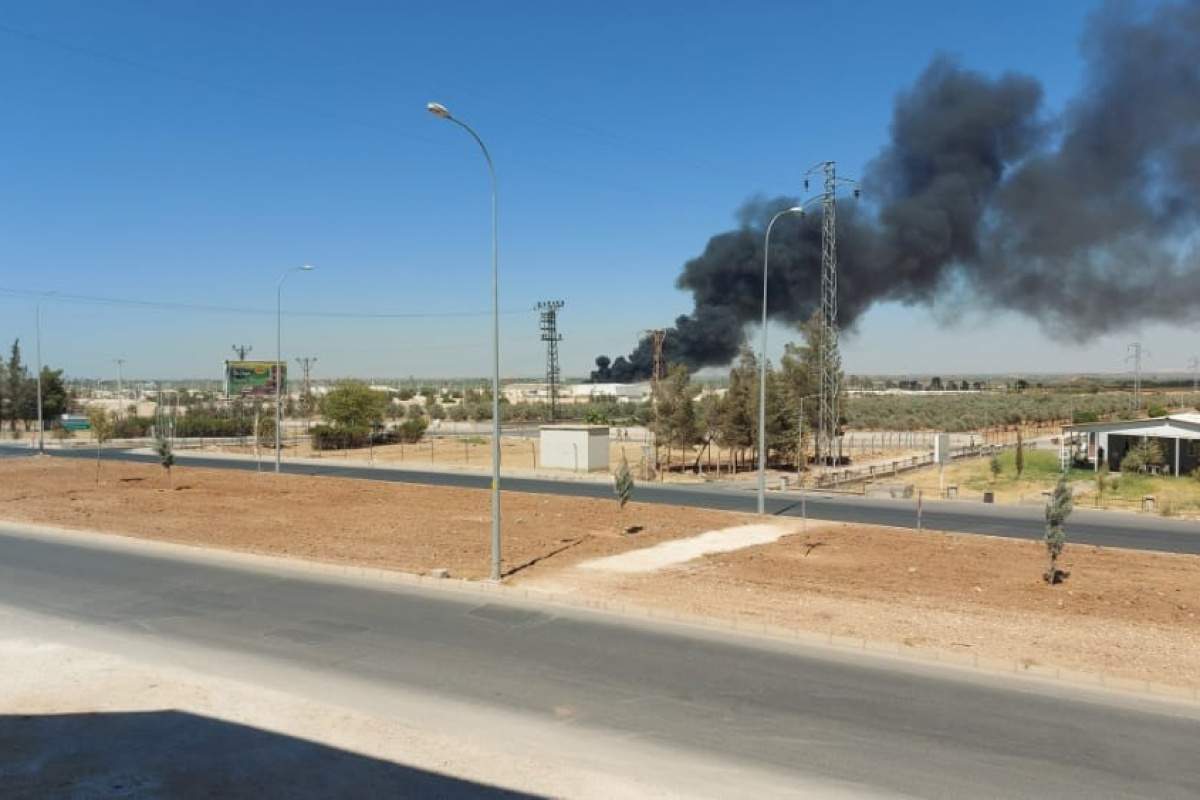Suriye sınırındaki çadırkentte yangın