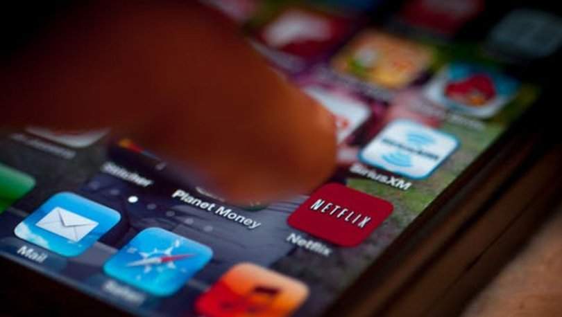 Netflix akıllı telefonlardaki en büyük eksikliğini giderdi