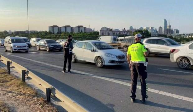 İstanbul polisinden çakarlı araç denetimi