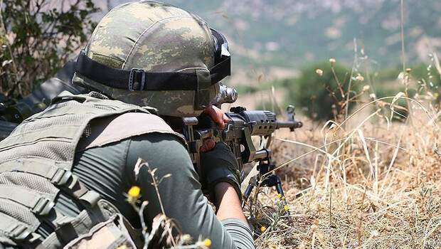 Son dakika! Barış Pınarı bölgesine saldırı girişiminde bulunan 4 terörist etkisiz hale getirildi