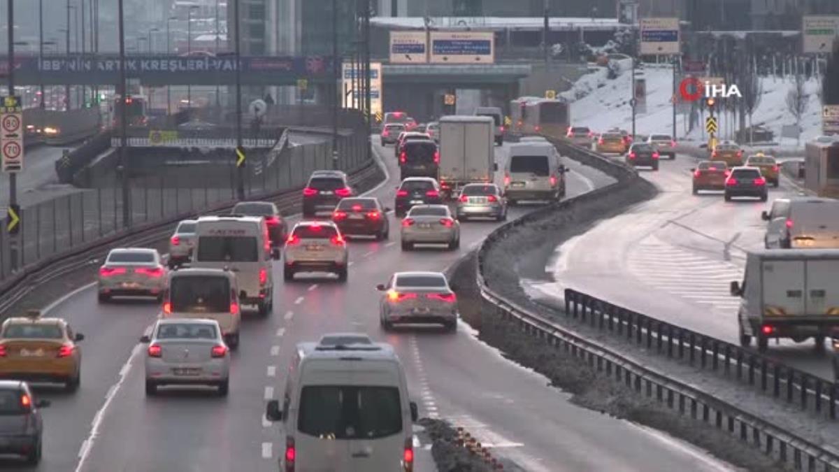 İstanbul’da karın ardından trafik normale döndü