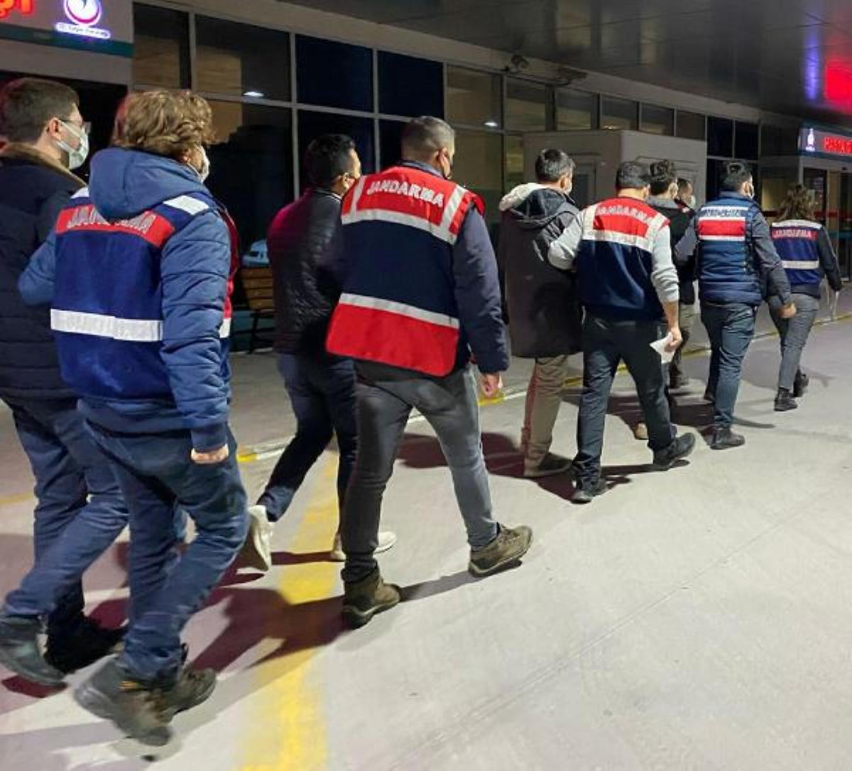 İzmir merkezli FETÖ nün TSK yapılanmasına operasyonda 148 gözaltı