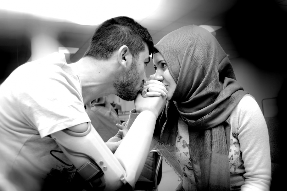Henüz bir aylık evliydiler, aşkı Gazi Serkan’ın eli, ayağı oldu