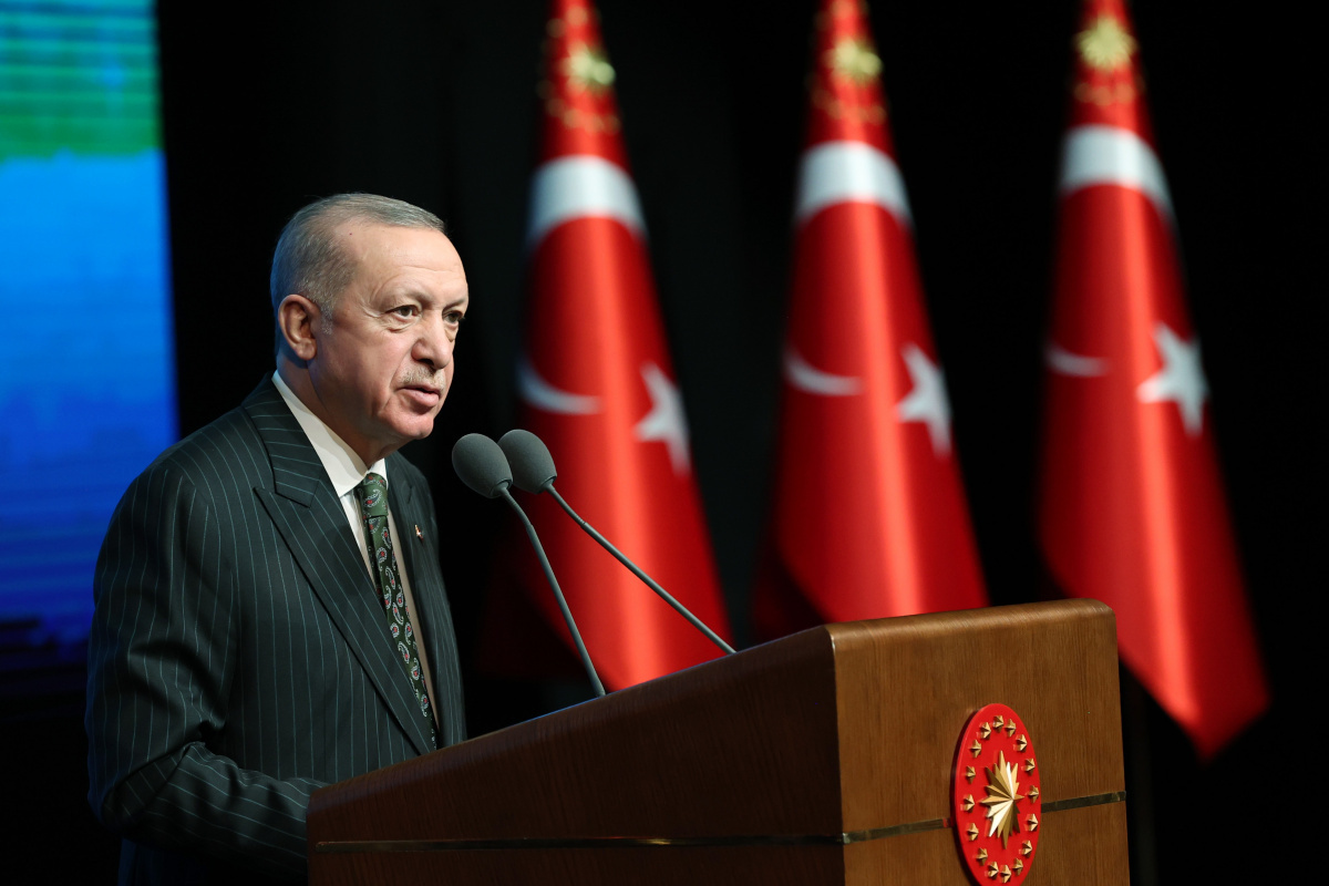 Cumhurbaşkanı Erdoğan: ‘Diyarbakır annelerinin kapılarını çalmaya korkan siyasetçi müsveddelerini de gördük’