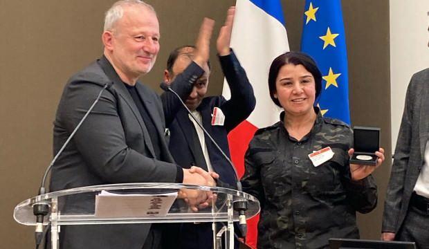 Fransa’dan Türkiye karşıtı skandal hamle! Parlamento’da PKK’lı teröristlere madalya