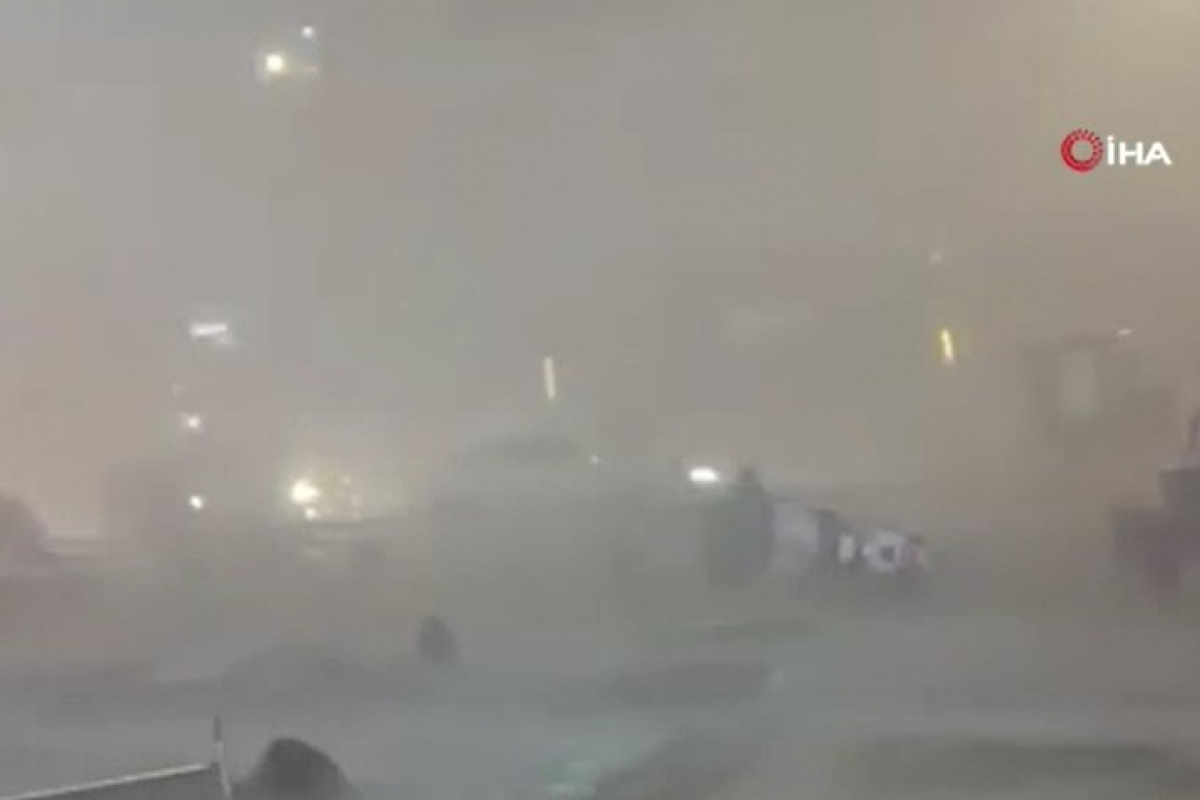 Çin’i fırtına vurdu: 20 yaralı