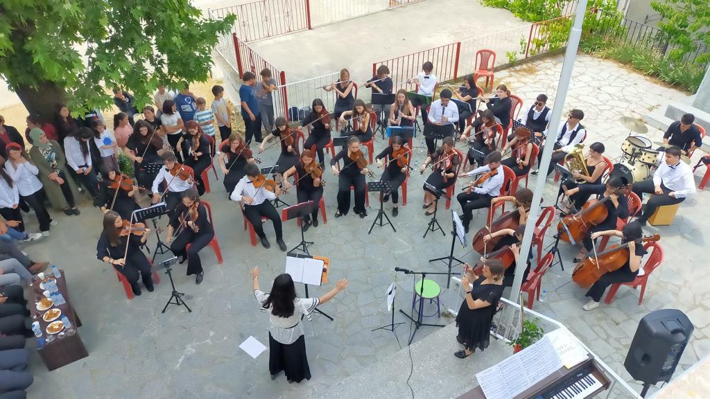 Kozak’ta öğrencilerden muhteşem konser
