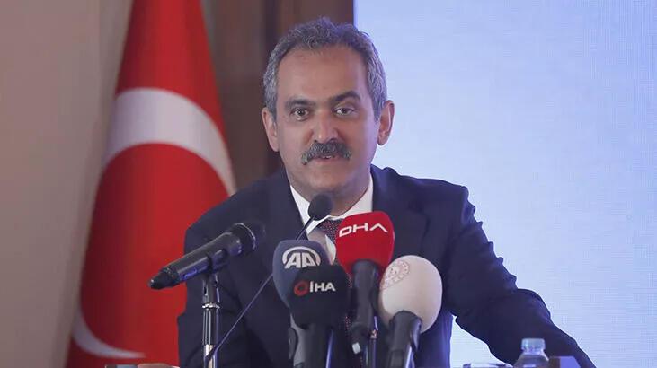 Bakan Özer: ‘Görevimiz çalışkan ve bilinçli gençler yetiştirmek’