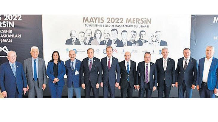 CHP’li başkanlar Mersin’de buluştu