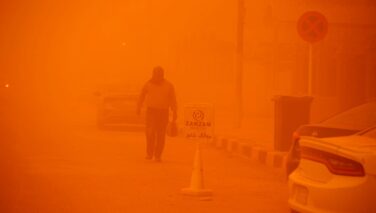 Irak’ta ‘kum fırtınası’ tatili