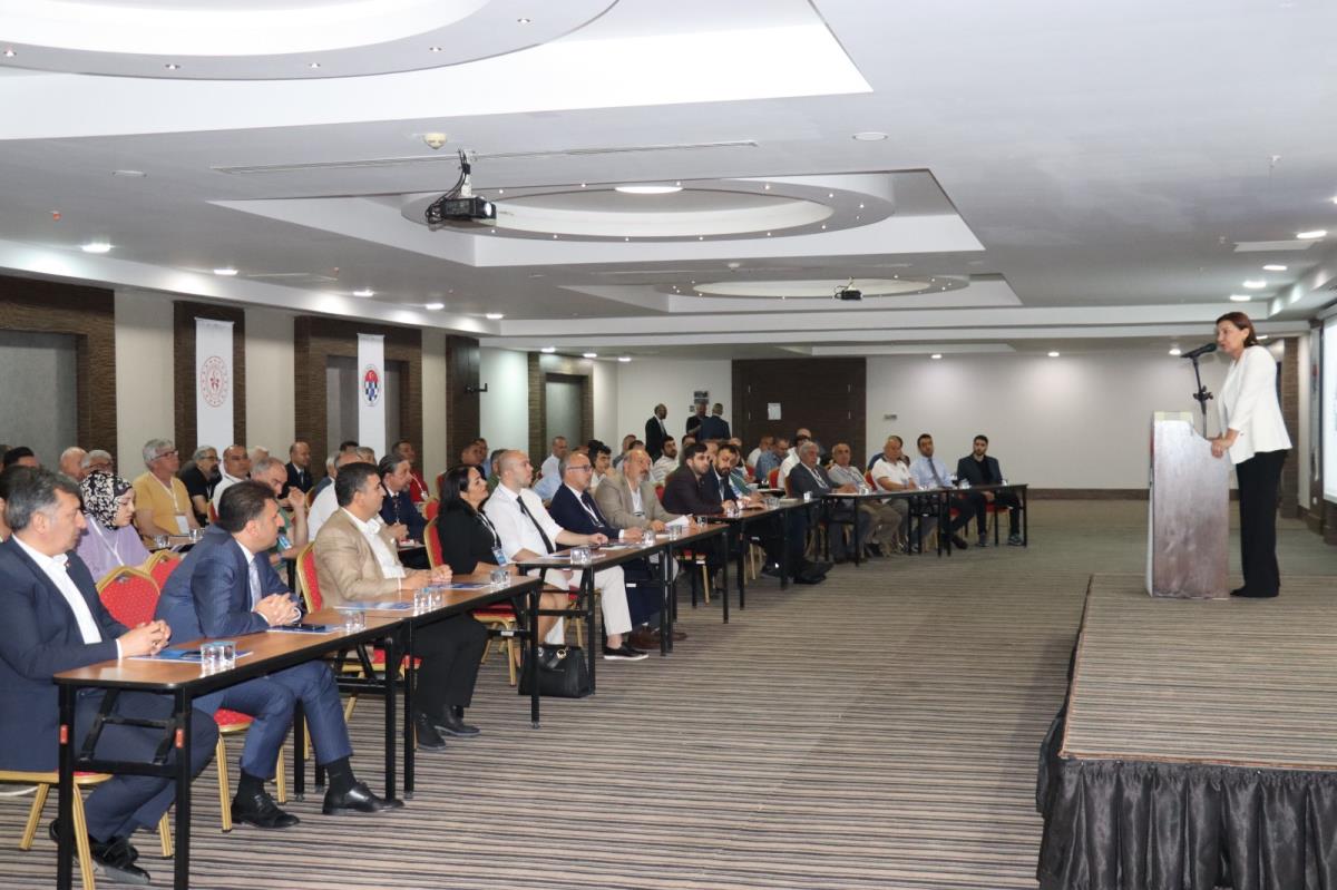 Satranç Federasyonu İl Temsilcileri toplantısı İzmir’de yapıldı – Haberler