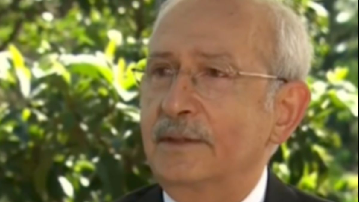 Kemal Kılıçdaroğlu İsmail Küçükkaya’nın sorusunda gözyaşlarını tutamadı