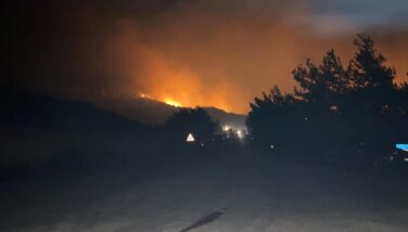 KKTC’de 5 gündür süren orman yangını sağanak etkisiyle söndü