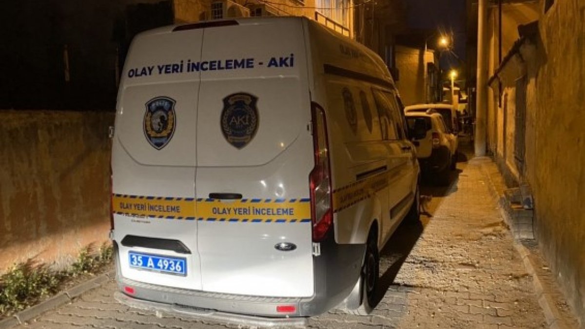 İzmir’de cinayet şüphelileri polis baskınıyla yakalandı