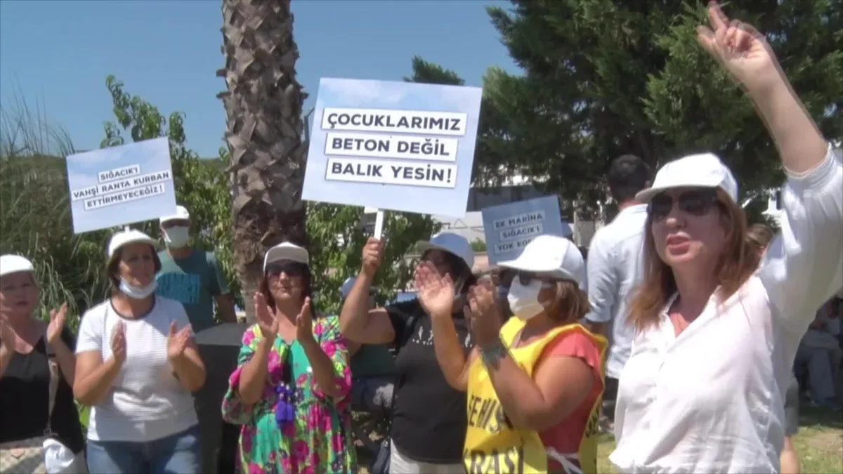 Seferihisar Sığacık Yat Limanı’nın Genişletilmesi Kararı Protesto Edildi. Belediye Başkanı İsmail Yetişkin: