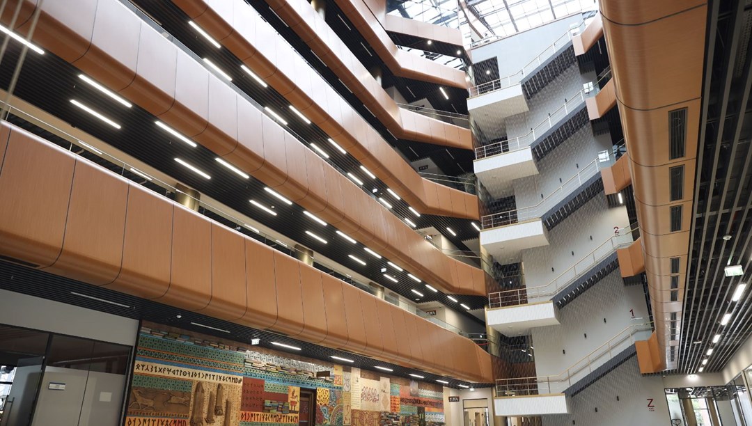 Türkiye’nin en büyük üniversite kütüphanesi bugün açılıyor