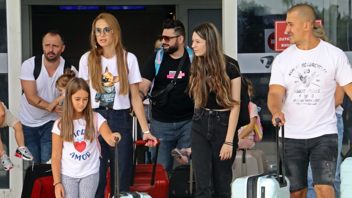 Antalya Havalimanı’nda Rus turist yoğunluğu devam ediyor