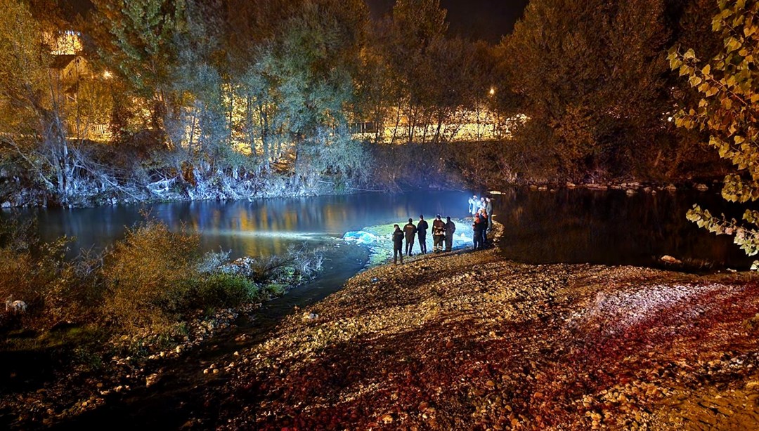 Yaşlı adamın cesedi dere kenarında bulundu
