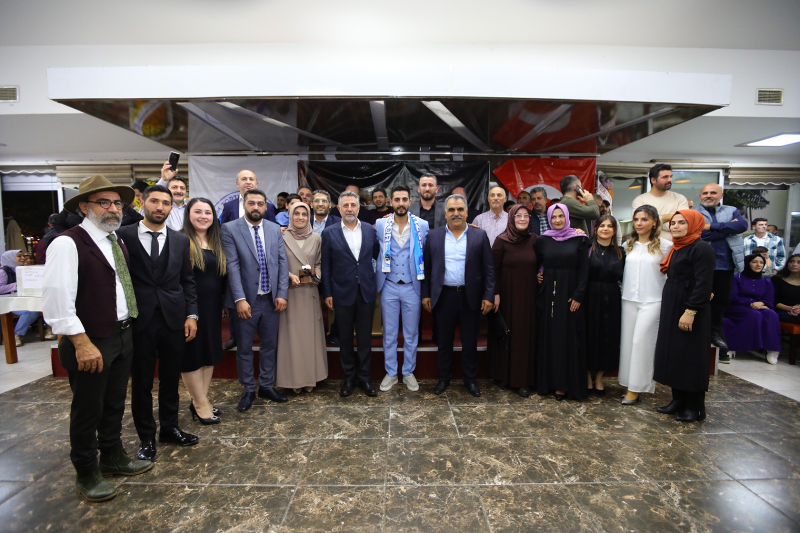 Erzurumlular Başkan Sandal’ı bağrına bastı