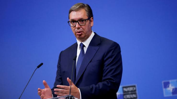Vucic talimat vermişti: Sırbistan, hava sahasında tespit ettiği hava aracını düşürdü