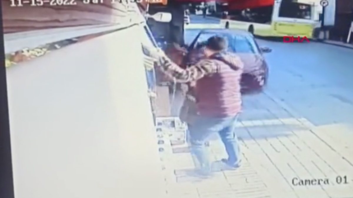 İstanbul’da sürücü adayı kaldırımdaki baba ile kızına çaptı