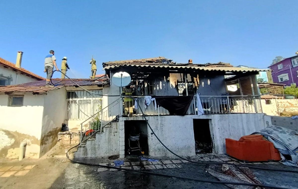 İzmir’de evde çıkan yangında 3 yaşındaki çocuk hayatını kaybetti