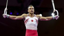 Milli sporcu Adem Asil’den Artistik Cimnastik Dünya Şampiyonası’nda altın madalya