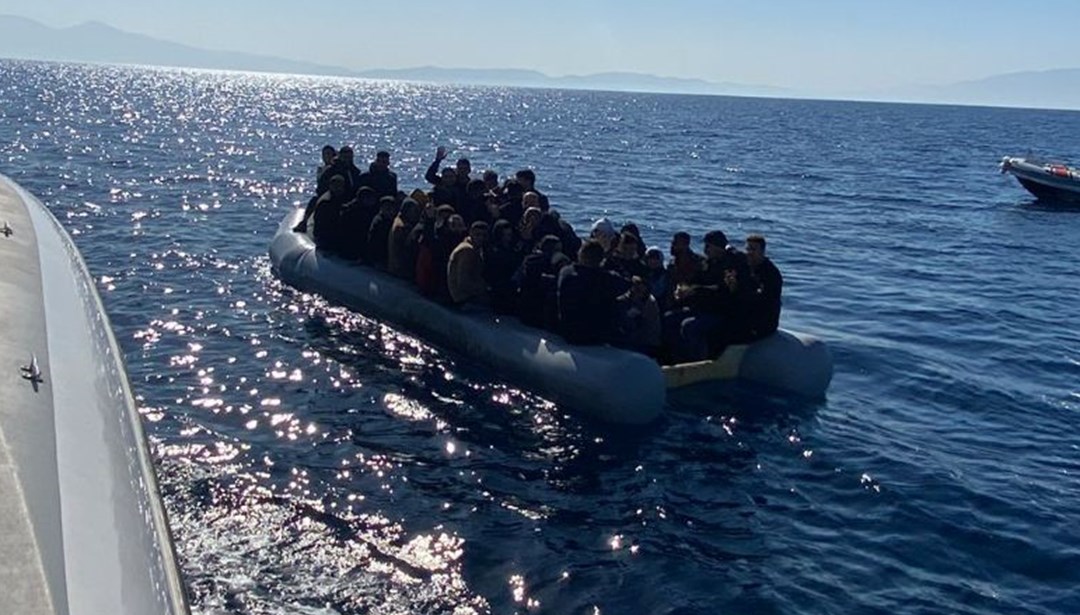 Yunanistan açıklarında batan göçmen teknesinde 13’ü çocuk 20 kişi öldü