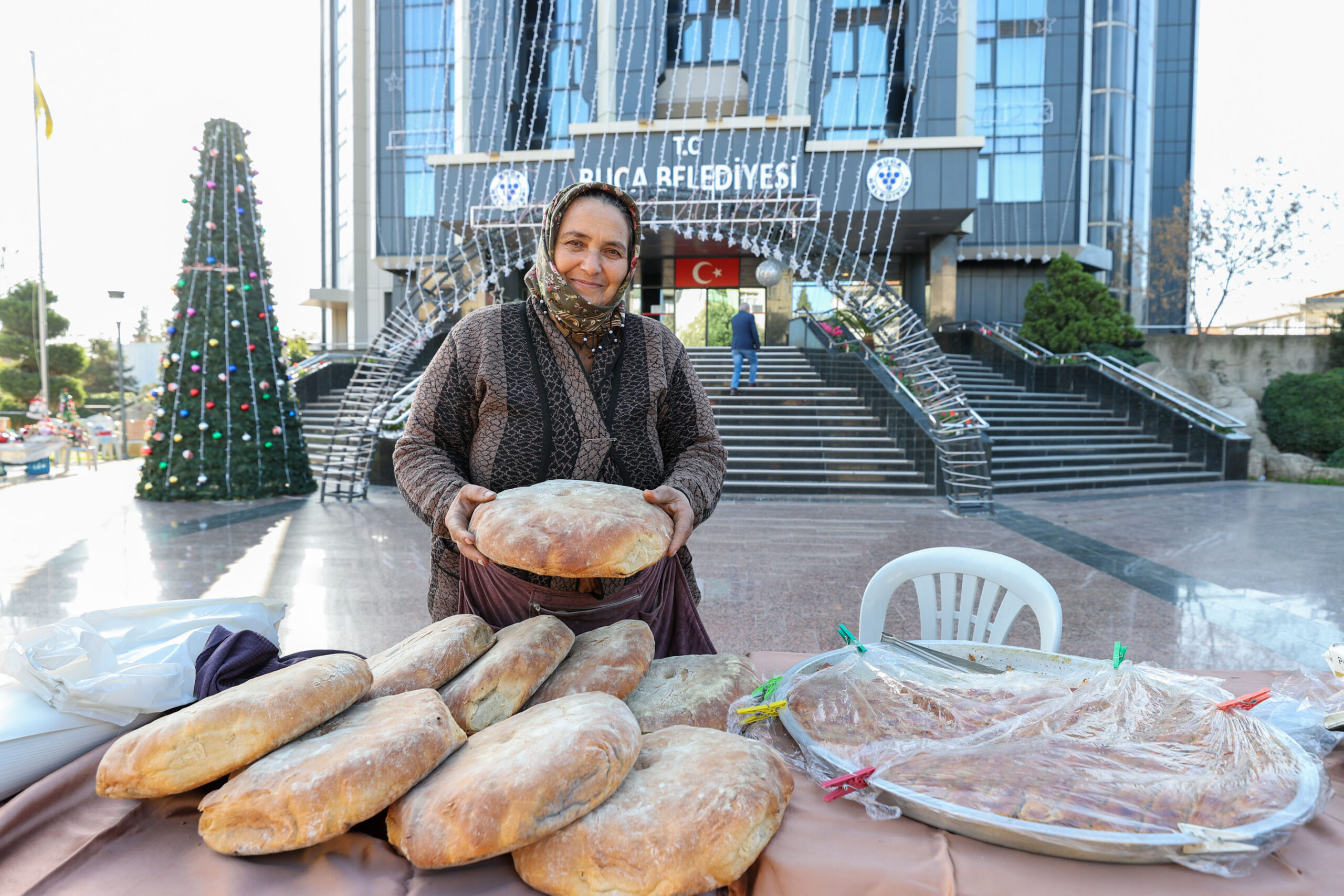 Kadınların emekleri, rengarenk tezgahlarda